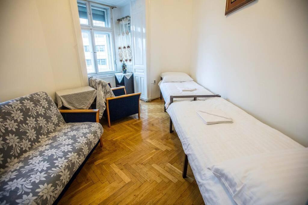 Keleti Apartment City Center Big Flat Bedroom Private Use Budapeste Exterior foto