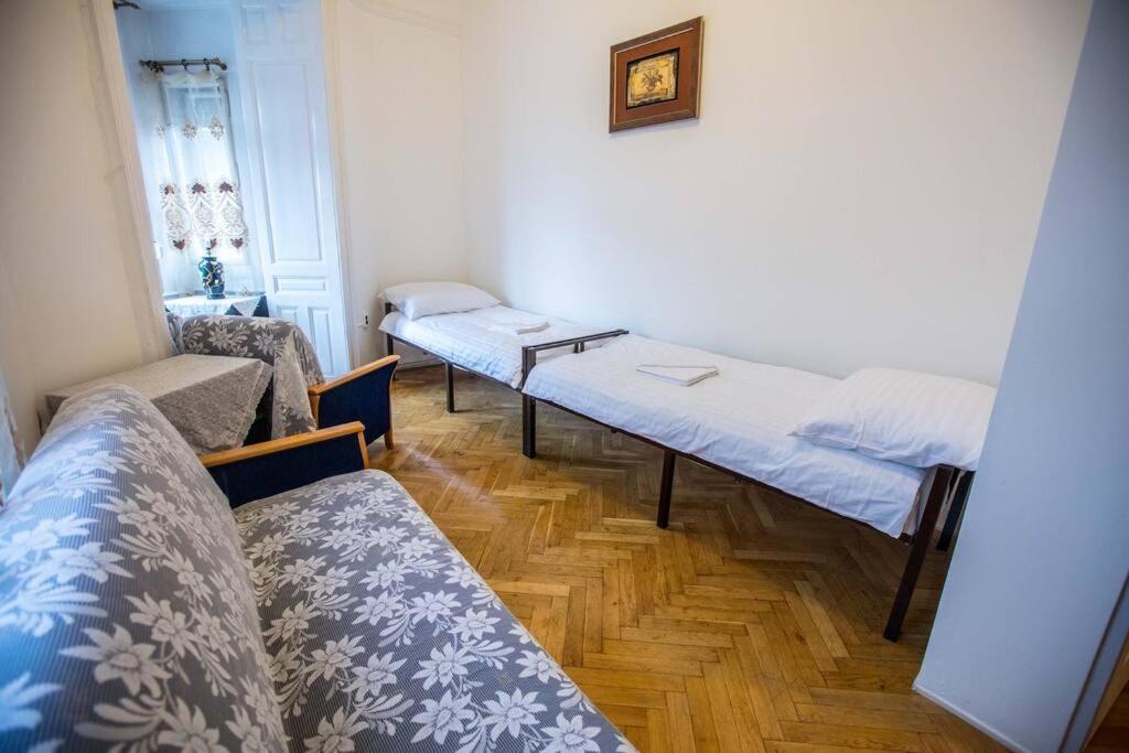 Keleti Apartment City Center Big Flat Bedroom Private Use Budapeste Exterior foto