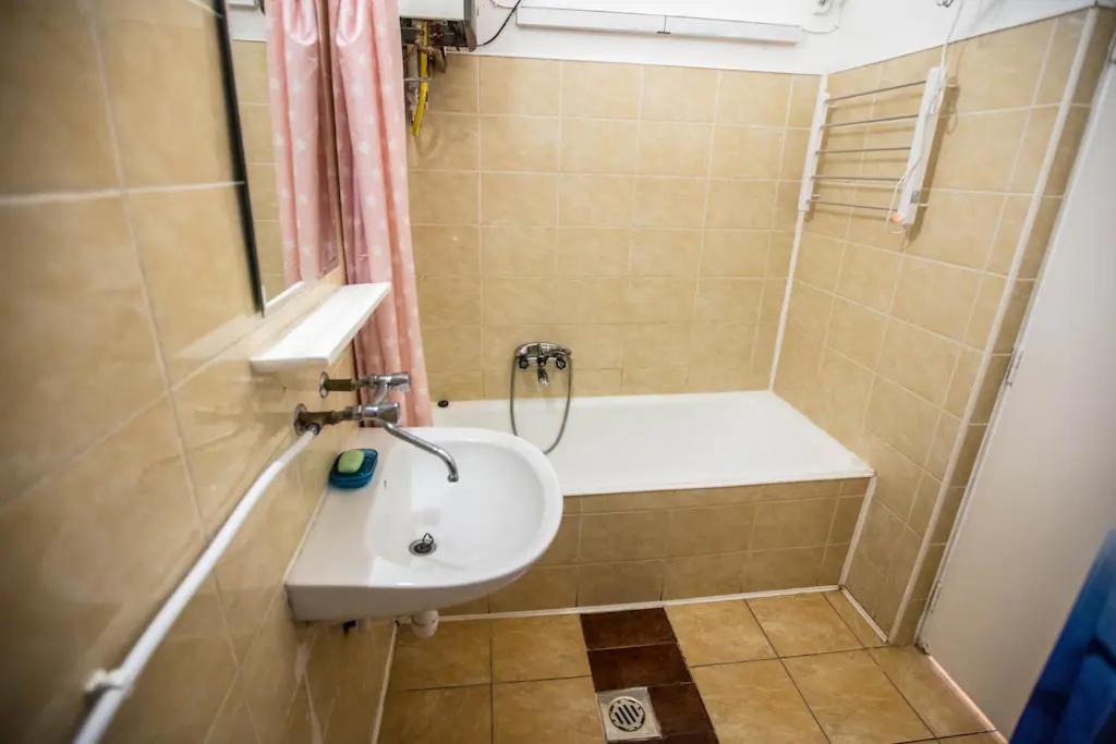 Keleti Apartment City Center Big Flat Bedroom Private Use Budapeste Exterior foto