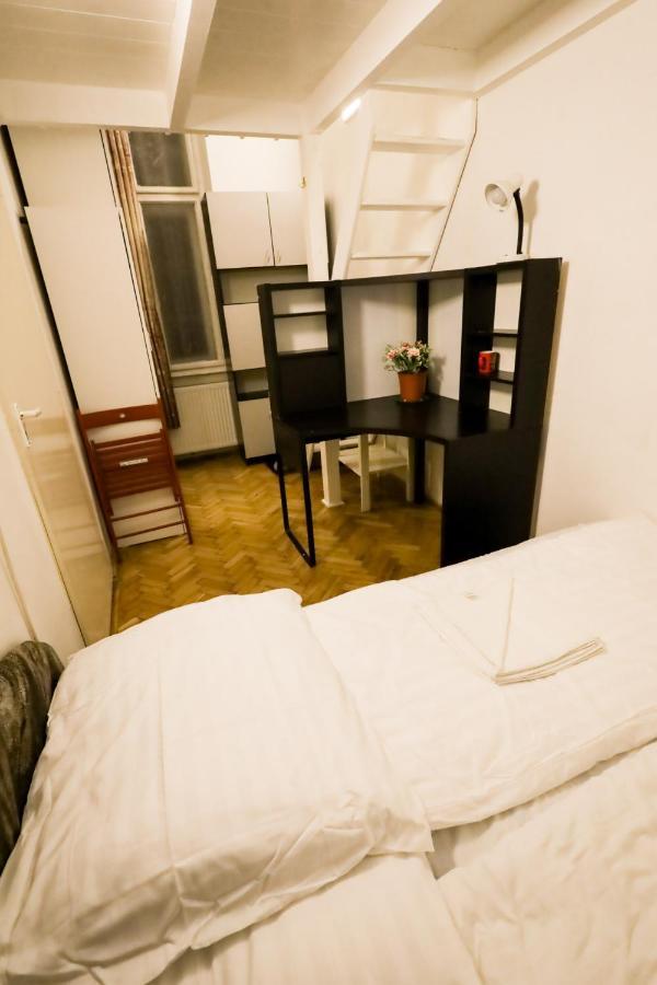 Keleti Apartment City Center Big Flat Bedroom Private Use Budapeste Exterior foto